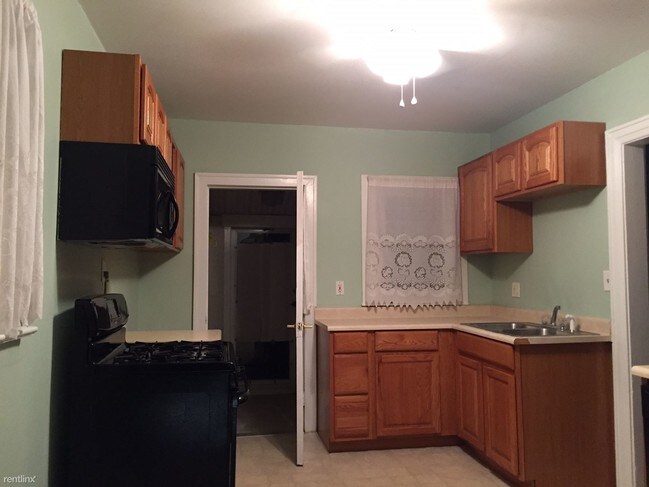 Building Photo - 509 Shenley Dr