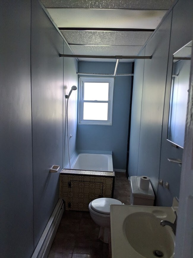 482 Adamstown Rd, Reinholds, PA 17569 House Rental in Reinholds, PA