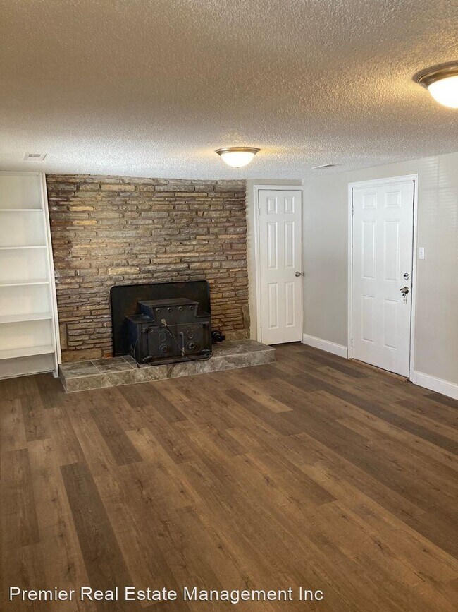 Foto del edificio - 3 br, 2 bath House - 3100 Longwood  Ave