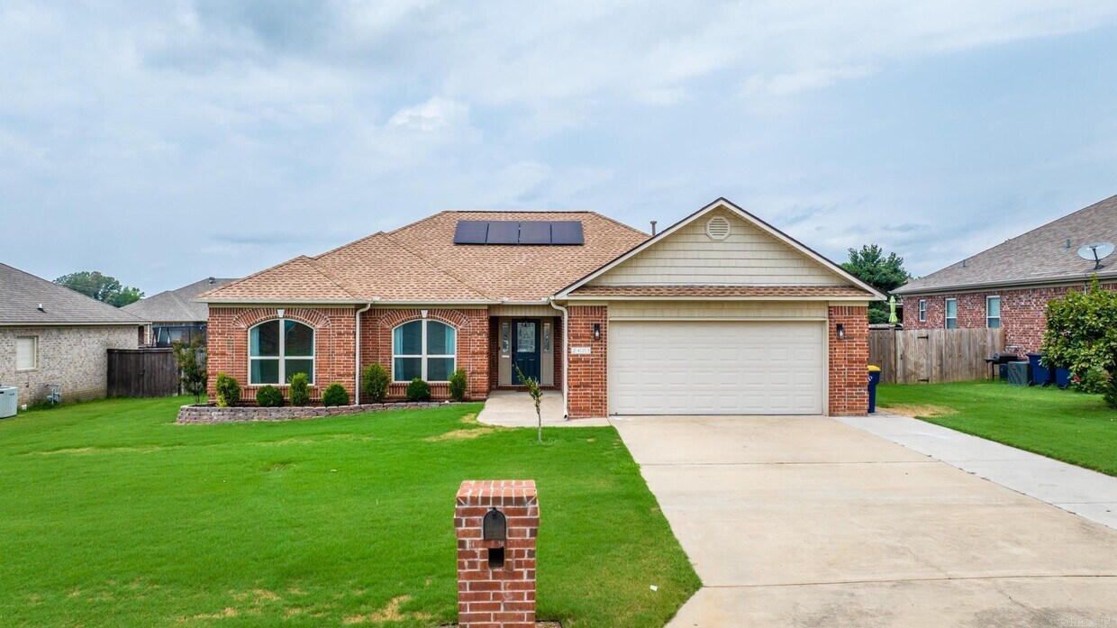 Foto principal - 2423 Palisade Dr