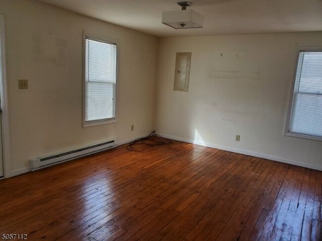Building Photo - 29 George Hill Rd