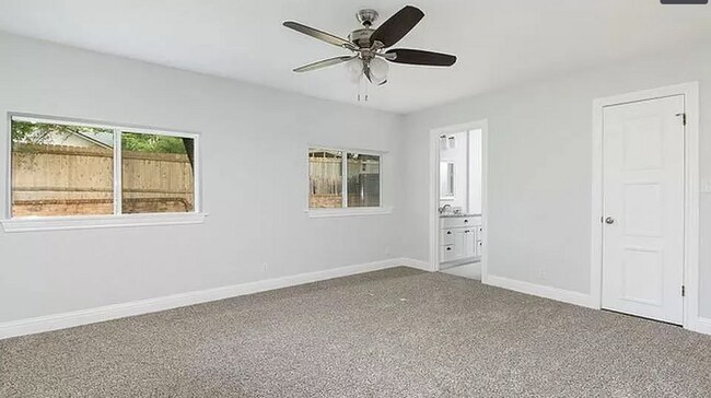 Foto del edificio - 206 Shalimar Dr