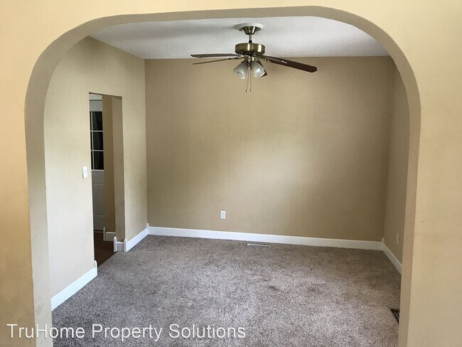 Foto del edificio - 3 br, 1 bath House - 123 West Main Street