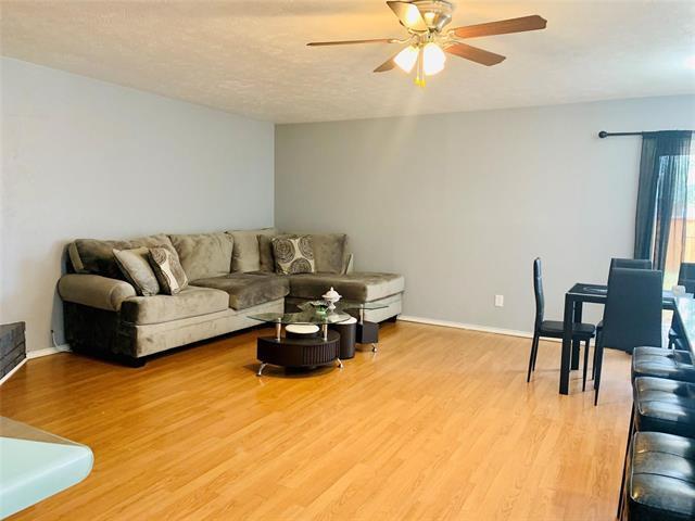 Foto del edificio - 5661 Phelps St