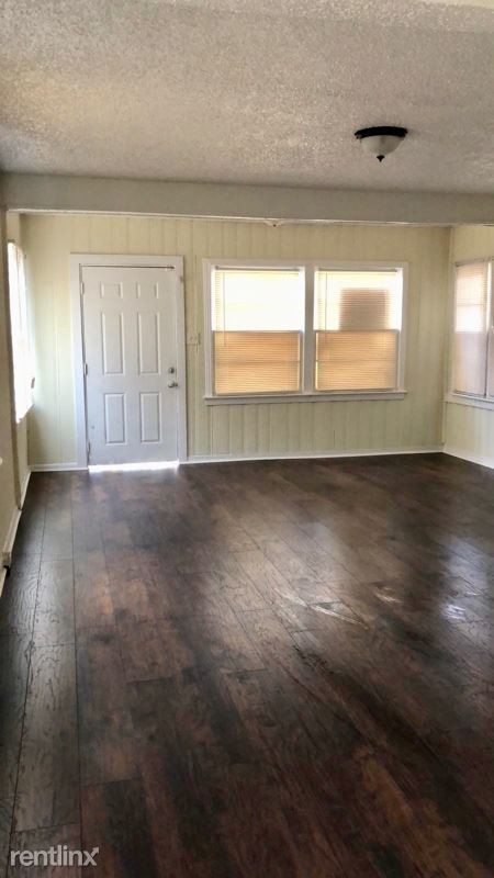 Foto del edificio - 2 br, 1 bath Apartment - 741 E 60th st