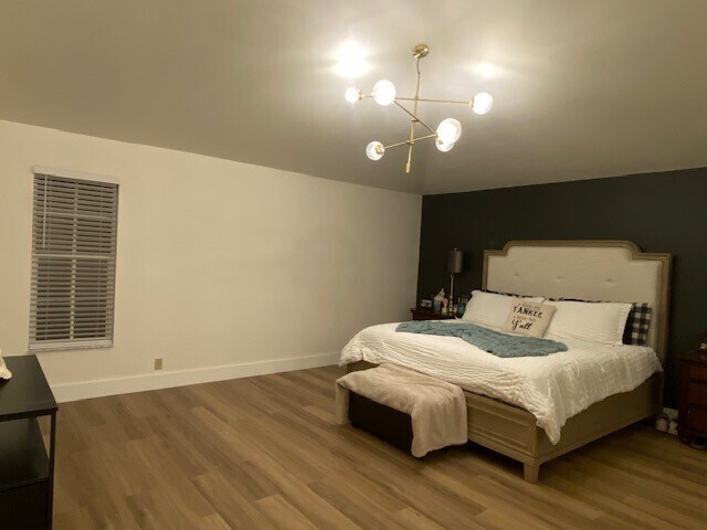 Foto del edificio - 9800 W Bay St