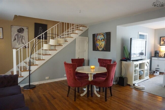 Building Photo - 1801 Rose St