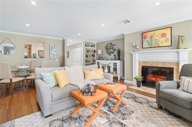 Foto del edificio - 43 Lawton Brook Ln