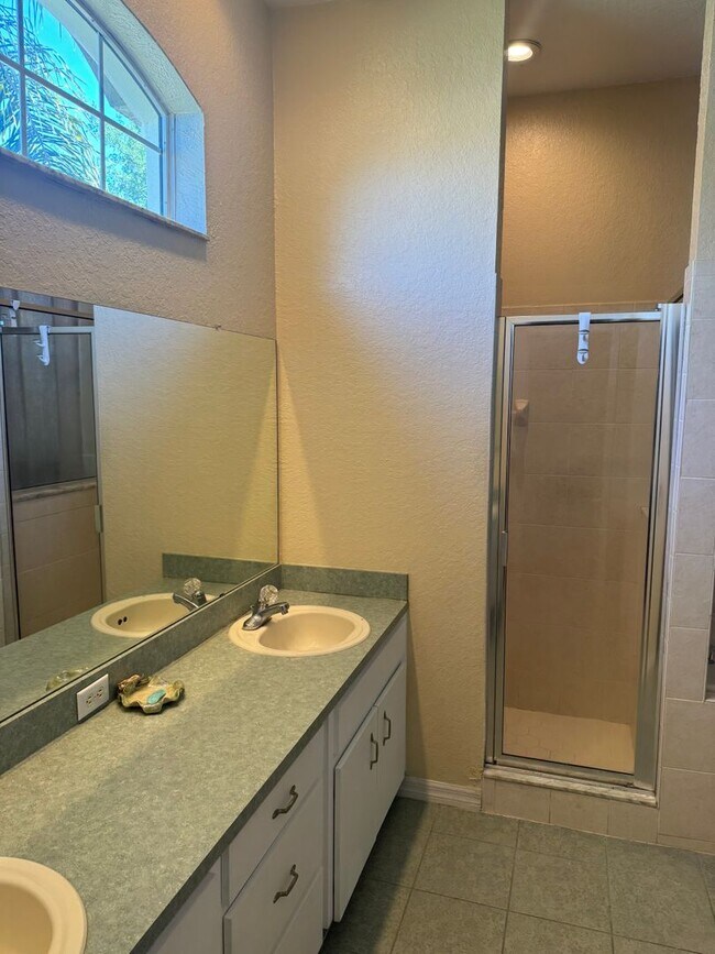 Foto del edificio - 2743 Berkford Cir