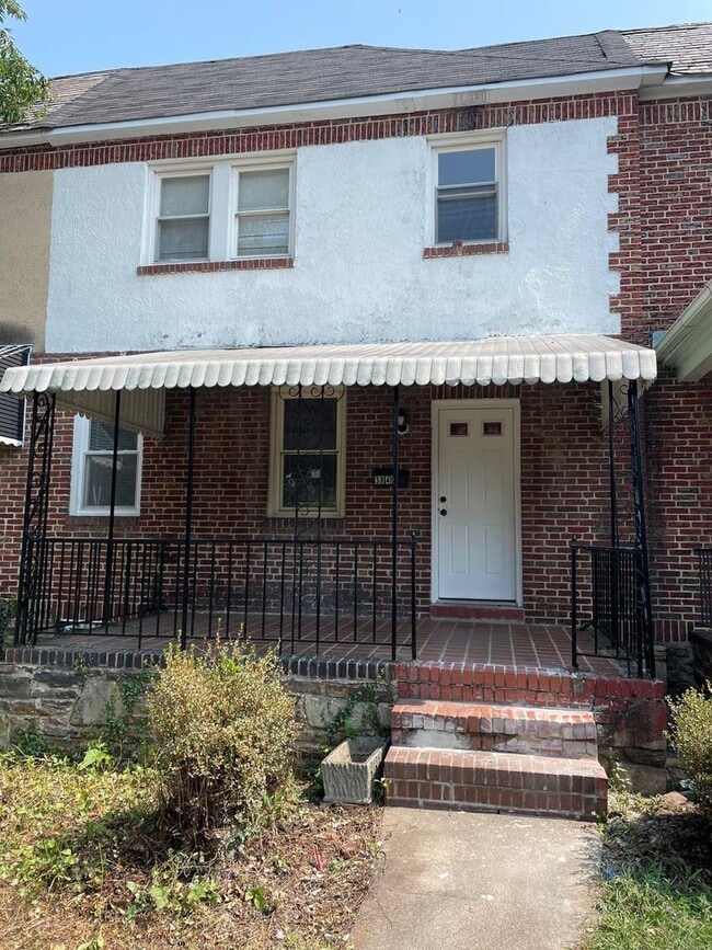 Photo - 3840 Dolfield Ave House