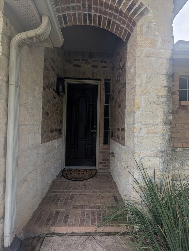 Building Photo - 14915 Bronze Finch Dr