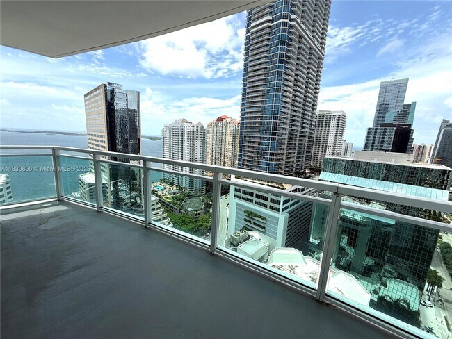 Building Photo - 951 Brickell Ave