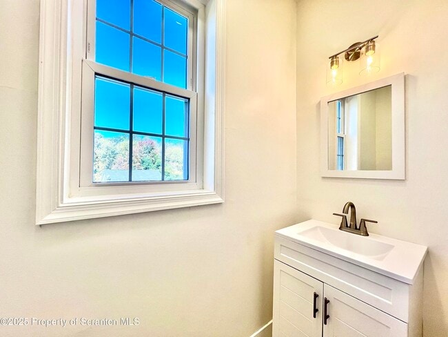 Foto del edificio - 105 Black Walnut Dr