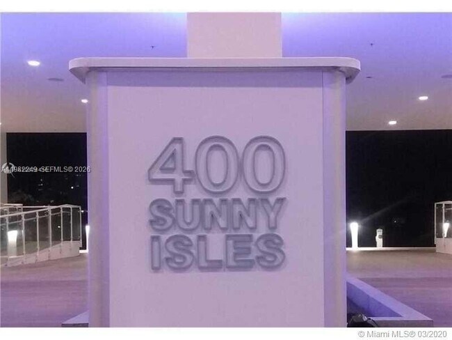 Foto del edificio - 400 Sunny Isles Blvd