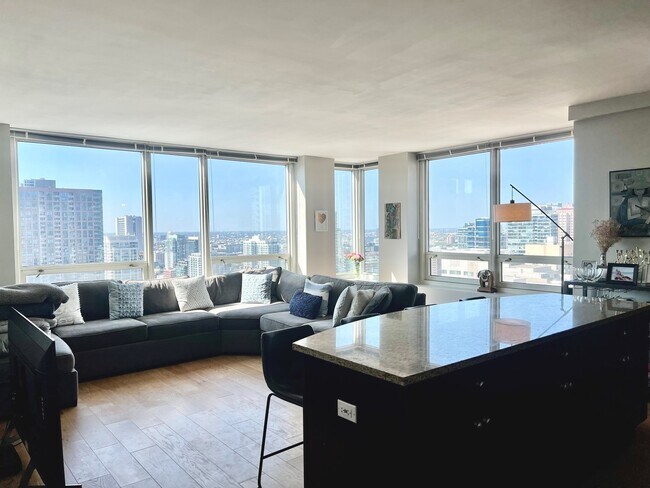 Foto del edificio - 33 W Ontario St