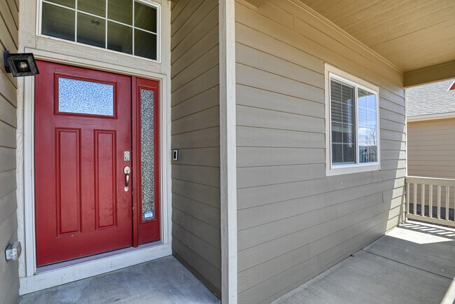 Building Photo - 6563 Edmondstown Dr