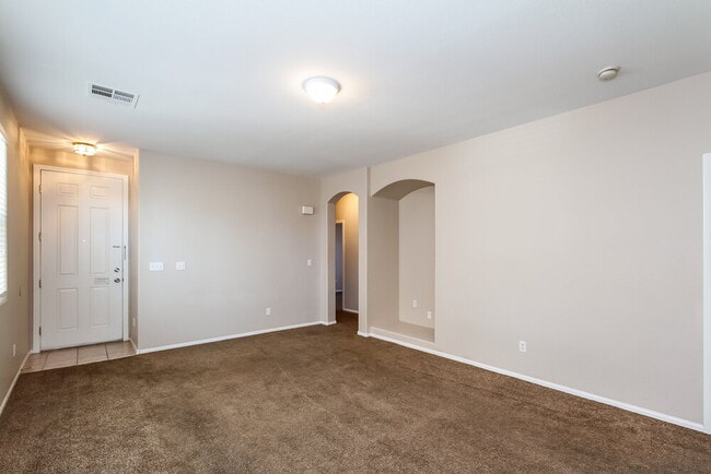 Foto del edificio - 548 Bayo Canyon Ct