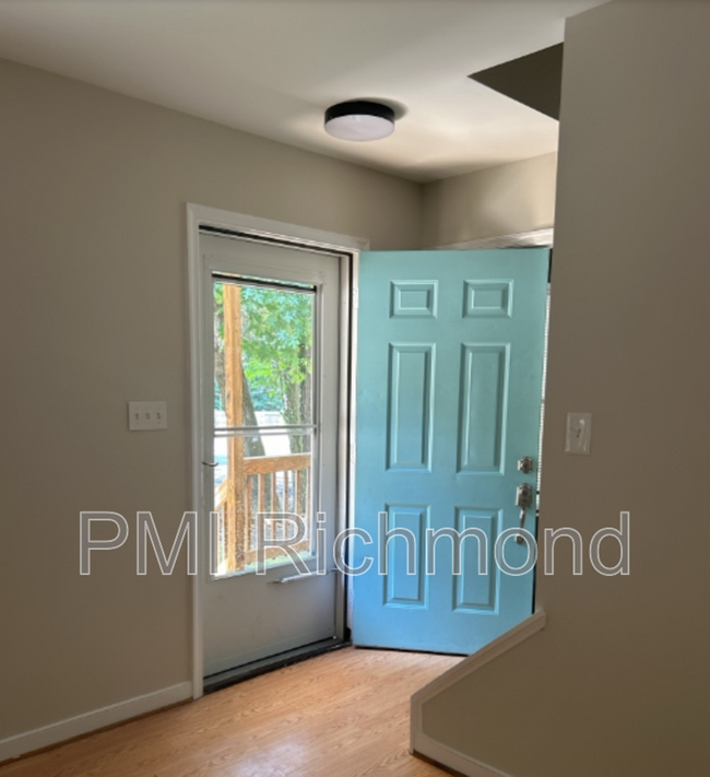 Building Photo - 33 Fairwood Dr