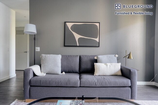 Foto del edificio - 690 Long Bridge St