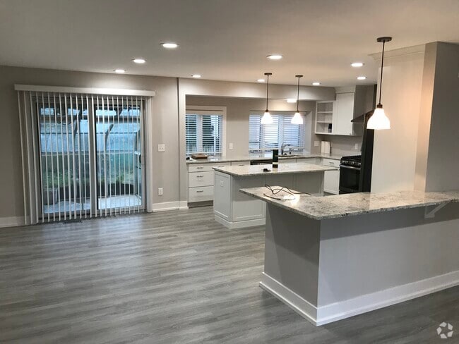 Building Photo - 2866 Baylis Dr