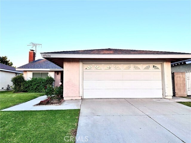Primary Photo - 17616 Caliente Pl