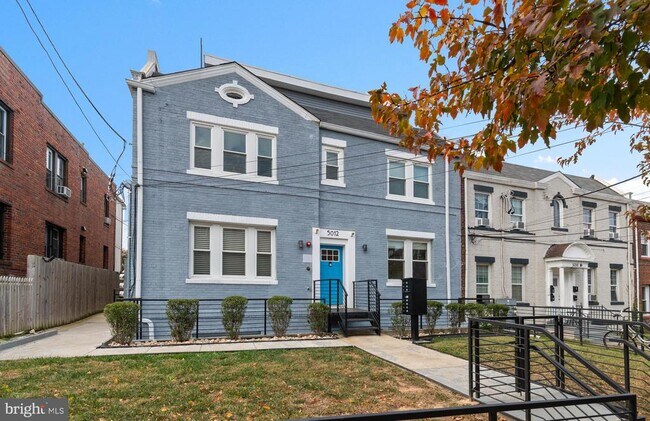 Foto del edificio - 5012 2nd St NW