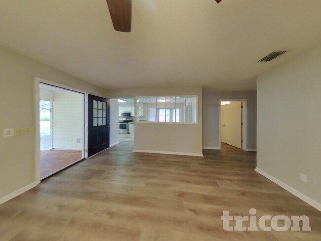 Foto del edificio - 1064 Lana Court