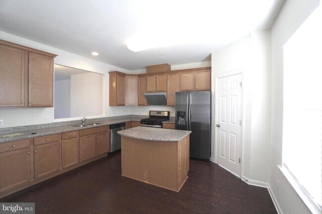 Foto del edificio - 128 Admiral Ln