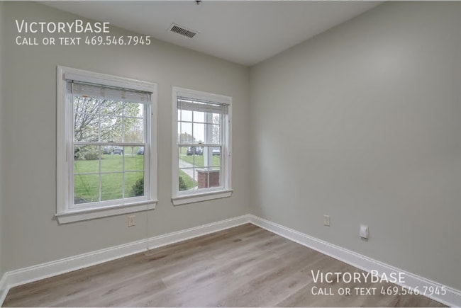 Building Photo - 410 Creekside Ln