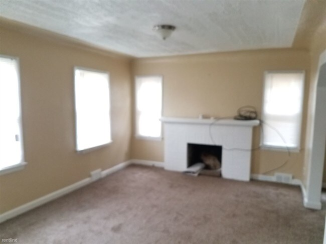 Building Photo - 16177 Linwood St
