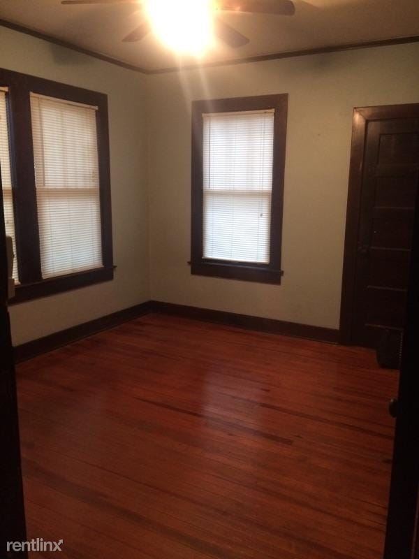 Building Photo - 2 br, 1 bath House - 114 W. 8th Ave.