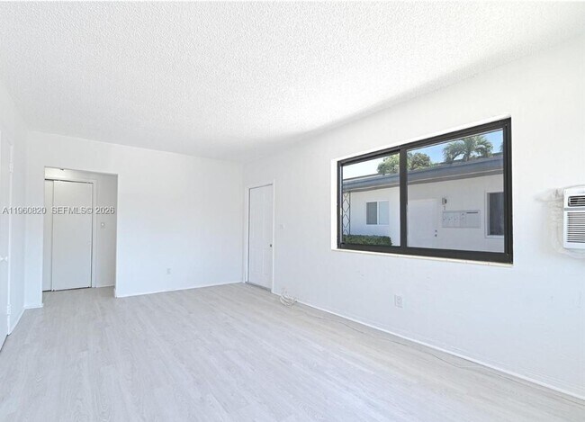 Foto del edificio - 811 81st St