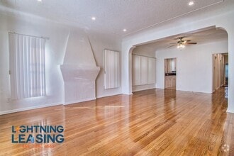 Building Photo - 6137 Saturn St