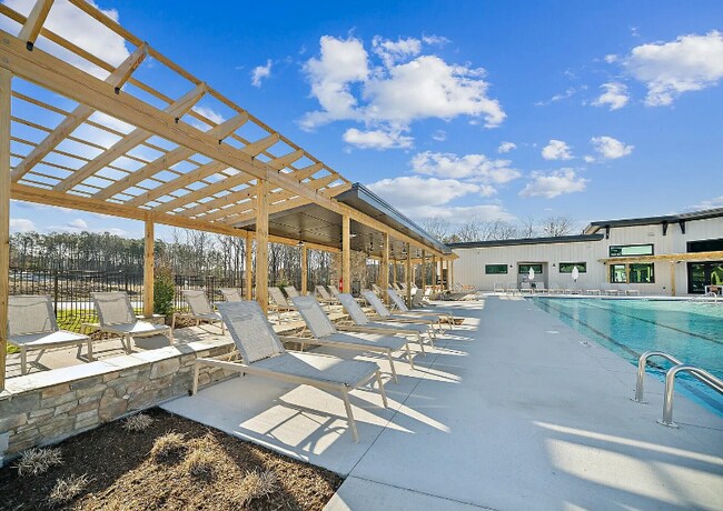 Foto del edificio - 913 Crossbill Dr