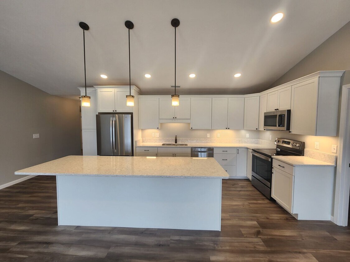 Primary Photo - NEW CONSTRUCTION East Side Terre Haute