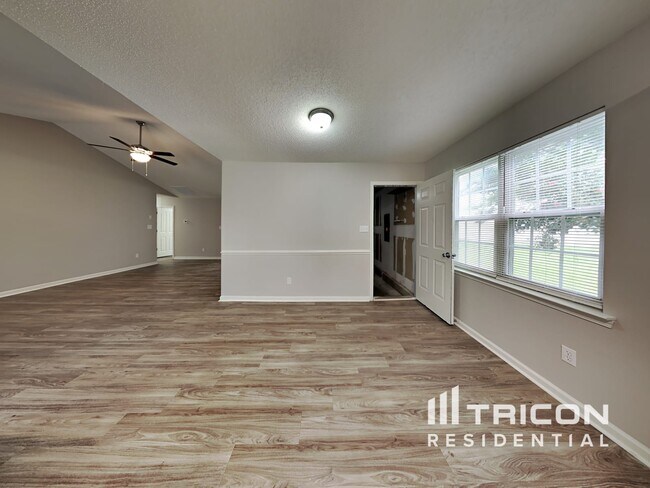 Foto del edificio - 11841 Winter Pine Lane Charlotte NC