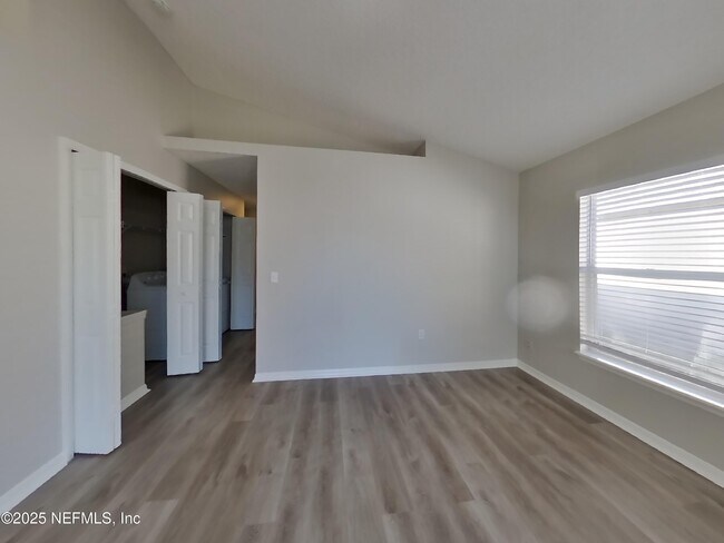 Foto del edificio - 3442 Talisman Drive