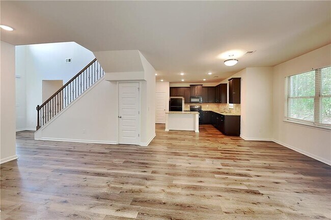 Foto del edificio - 4971 Terrace Dr