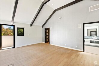 Building Photo - 15221 Valley Vista Blvd