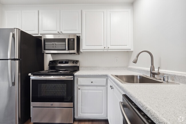 1 BD, 1 BA - 700SF - Lyford Drive Apartments