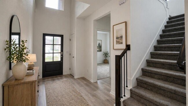 Foto del edificio - 523 Andesite Cv