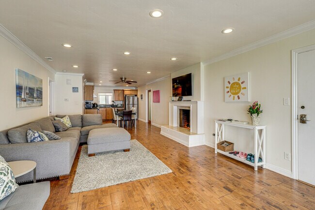 Foto del edificio - 1039 Coast Blvd