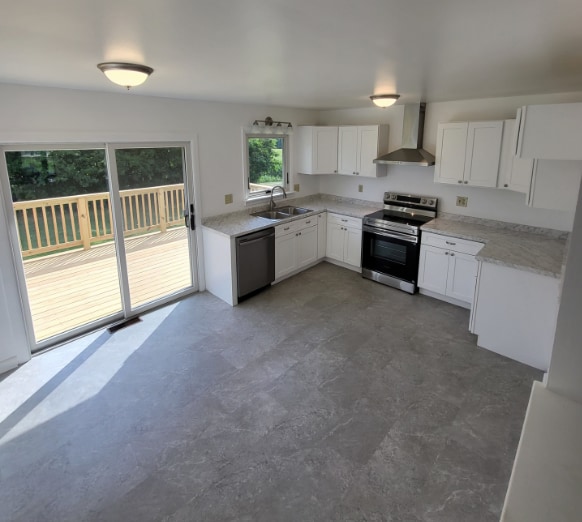 Building Photo - 33 Riverview Dr