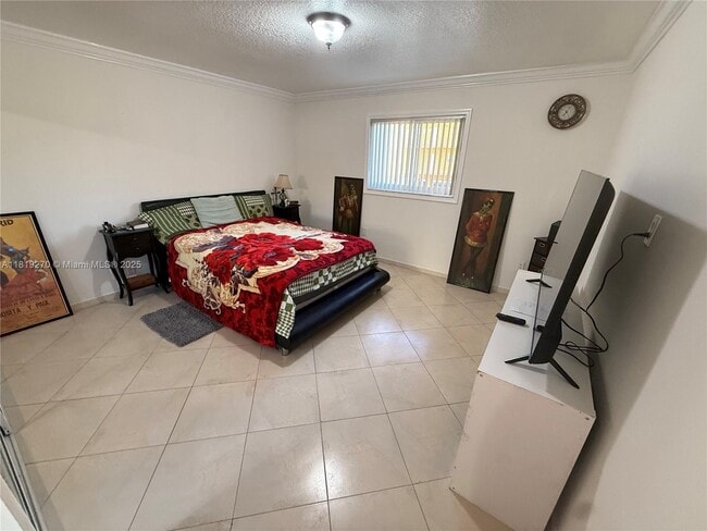 Foto del edificio - 1555 W 44th Pl