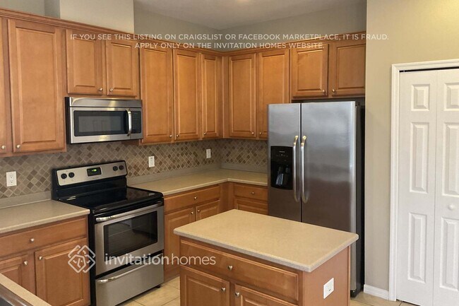 Foto del edificio - 3947 Stornoway Dr