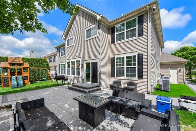 Foto del edificio - 5919 Chatham Dr
