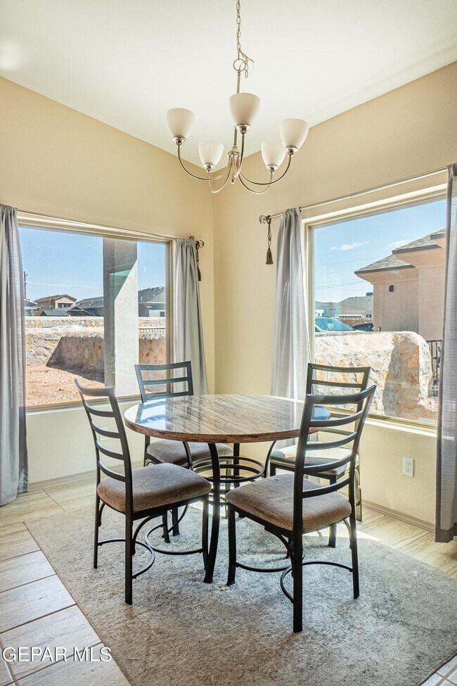 Foto del edificio - 14933 Tierra Isaiah Ave