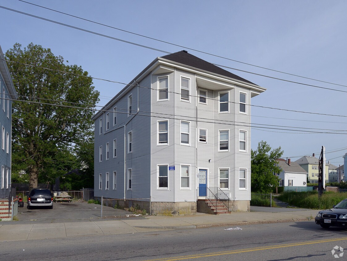 Primary Photo - 269 Belleville Ave