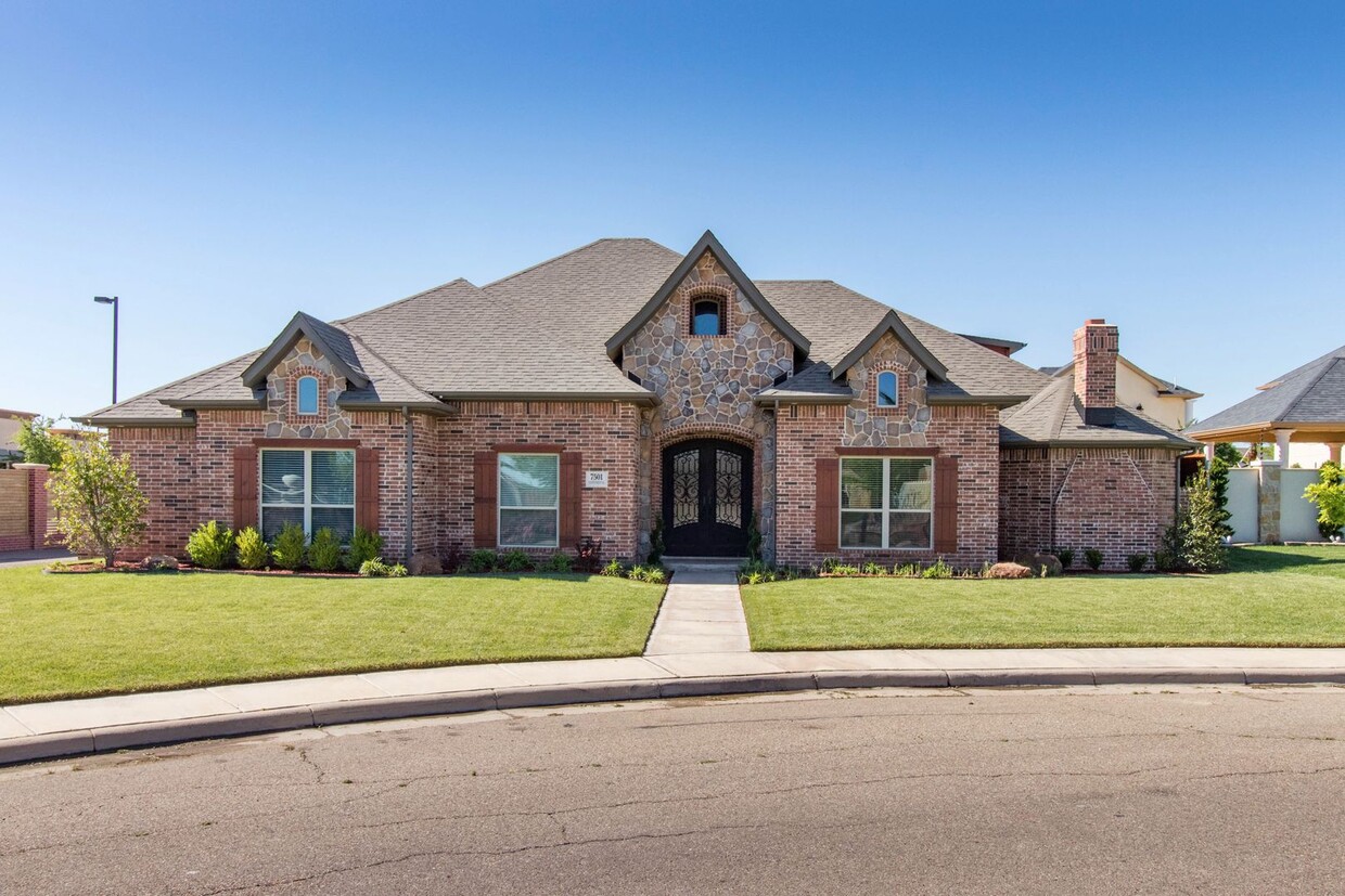 Foto principal - For Sale or Available with our Lease with ...