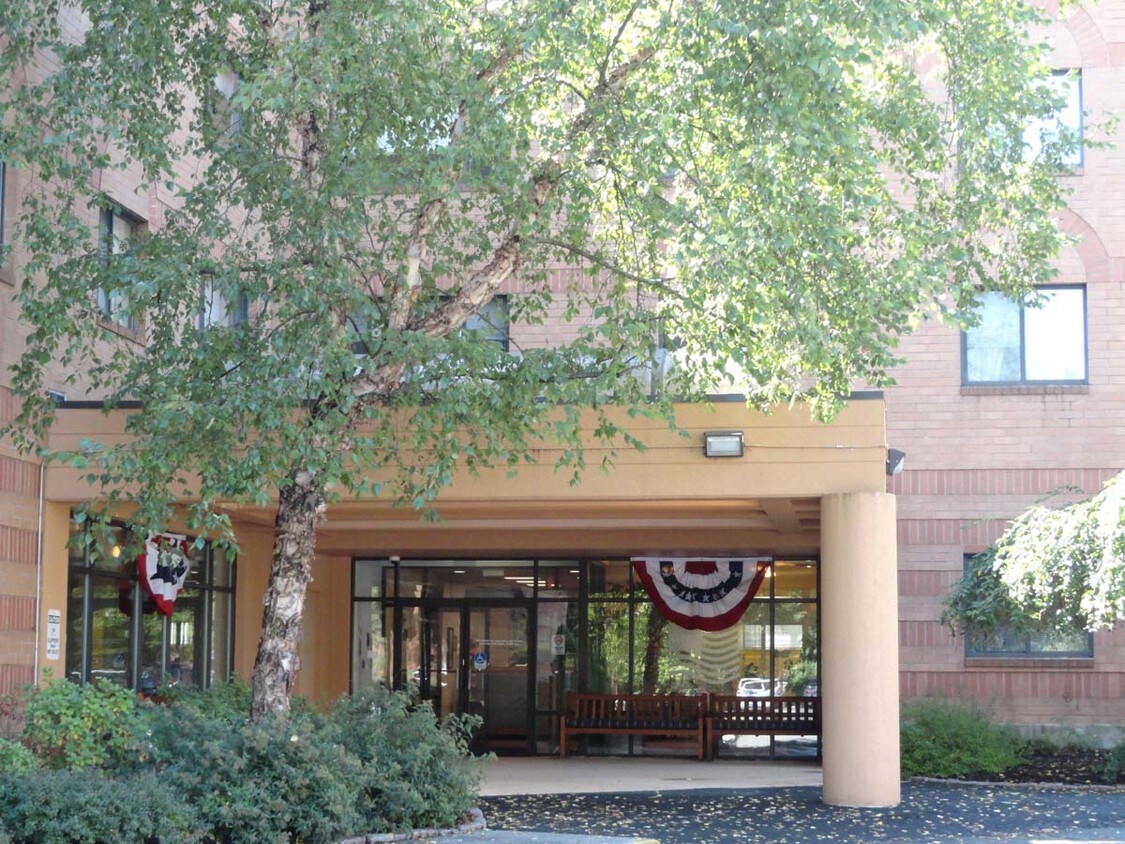 Foto principal - Heritage Commons Retirement Community